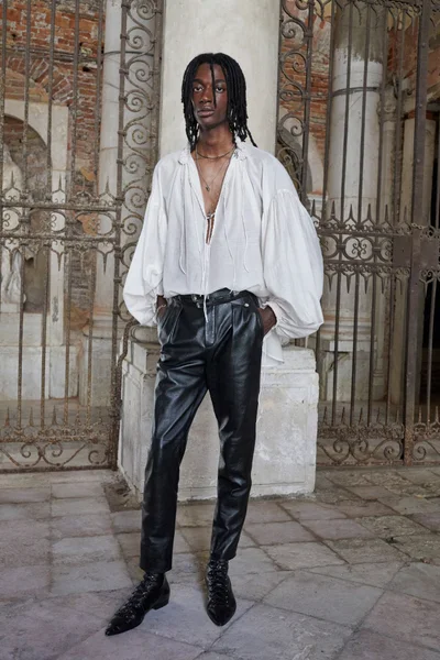 Look 40